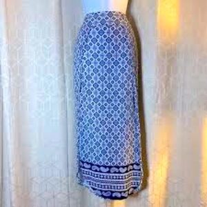 Faded Glory Split Hem Maxi Skirt in Blue and White